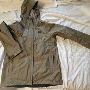 Patagonia Rain Jacket size M